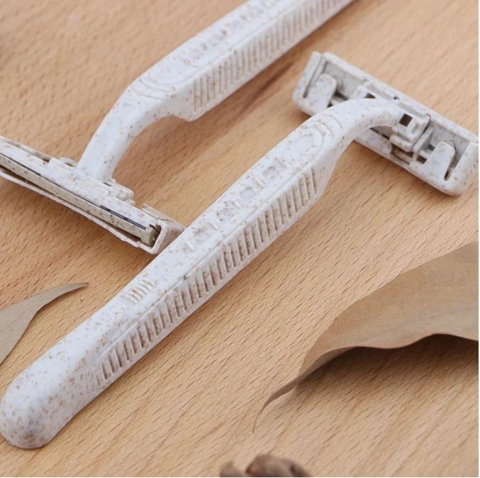 Eco Friendly Razors with 3 Blades - Biodegradable Wheat Straw Material